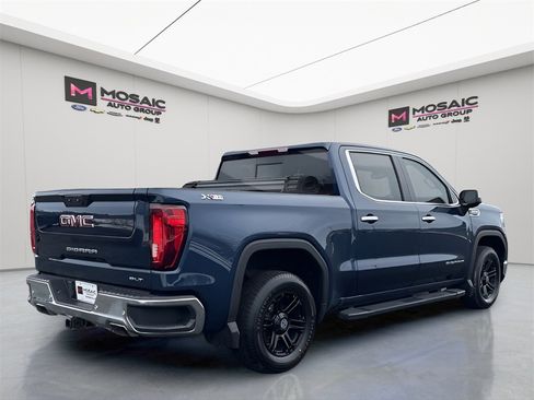 Used 2022 GMC Sierra 1500 SLT w/ SLT Convenience Package image 7