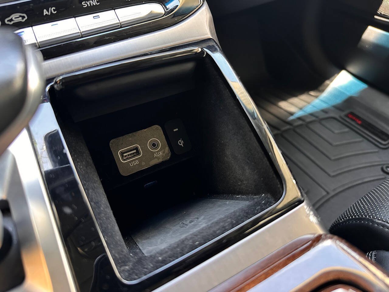 Used 2017 Genesis G90 5.0 Ultimate AWD/4WD image 52