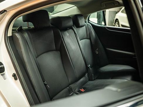 Used 2022 Lexus ES 250 w/ Premium Package AWD/4WD image 11