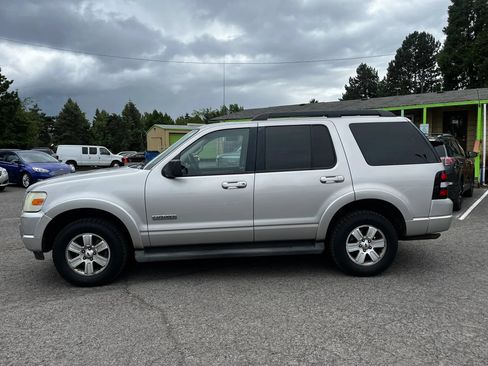Used 2008 Ford Explorer XLT RWD image 6