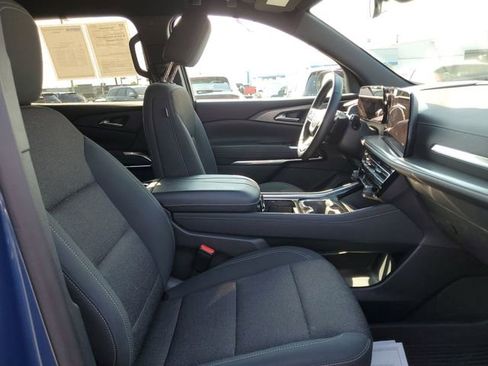 Certified 2024 Chevrolet Traverse LT w/ LPO, Floor Liner Package FWD image 27