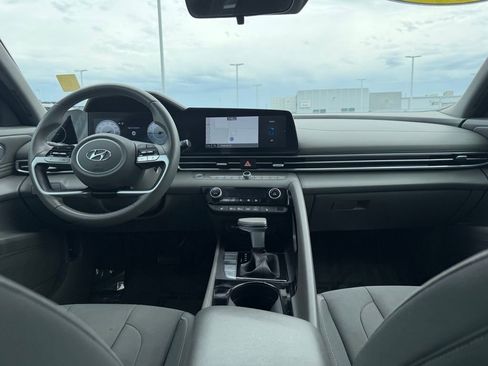 Used 2023 Hyundai Elantra SEL w/ Convenience Package FWD image 26