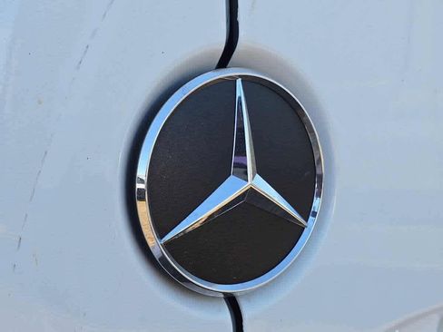 Used 2025 Mercedes-Benz Sprinter 2500 image 18