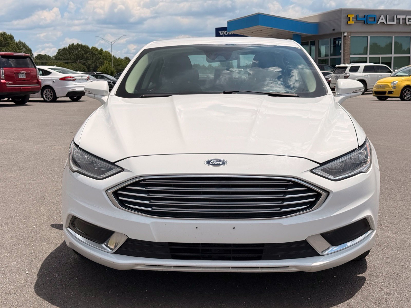 Used 2018 Ford Fusion SE w/ Equipment Group 602A FWD image 4