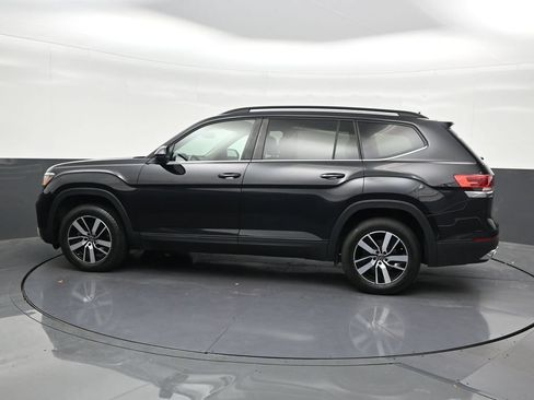 Used 2021 Volkswagen Atlas SE FWD image 2