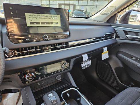 New 2026 Mitsubishi Outlander image 13