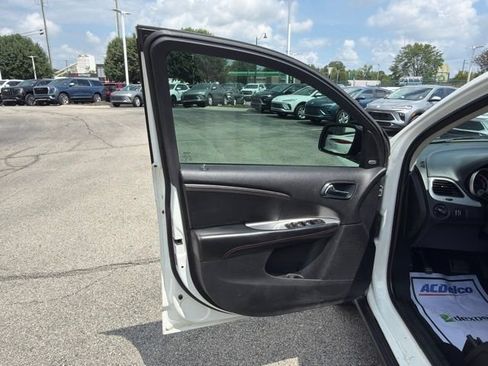 Used 2014 Dodge Journey R/T AWD/4WD image 23
