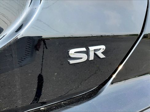 Used 2024 Nissan Kicks SR FWD image 23