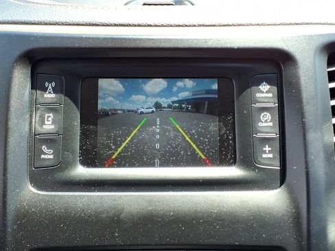 Used 2016 Jeep Cherokee Latitude w/ Comfort/Convenience Group FWD image 11