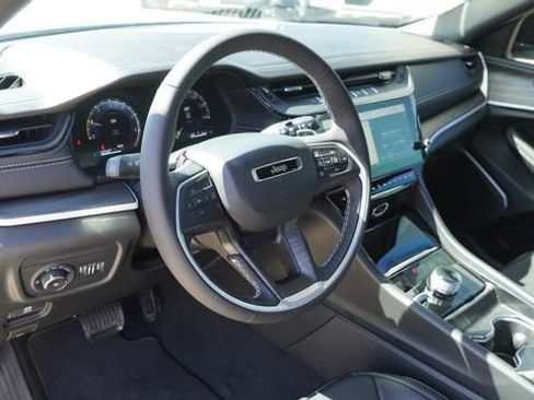 New 2026 Jeep Grand Cherokee Limited AWD/4WD image 18