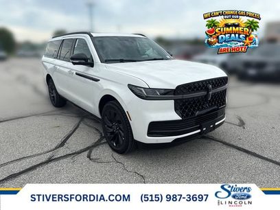 New 2027 Lincoln Navigator L Reserve w/ Jet Appearance Package