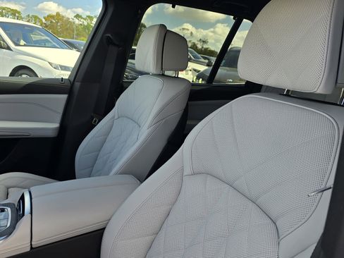 New 2026 BMW X5 xDrive50e image 16