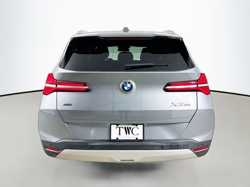 Used 2025 BMW X3 xDrive30i AWD/4WD image 6
