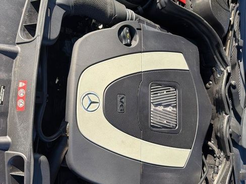 Used 2009 Mercedes-Benz C 300 4MATIC Sedan image 40