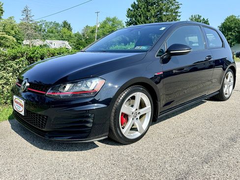 Used 2015 Volkswagen GTI SE w/ Lighting Package (SEL) FWD image 8