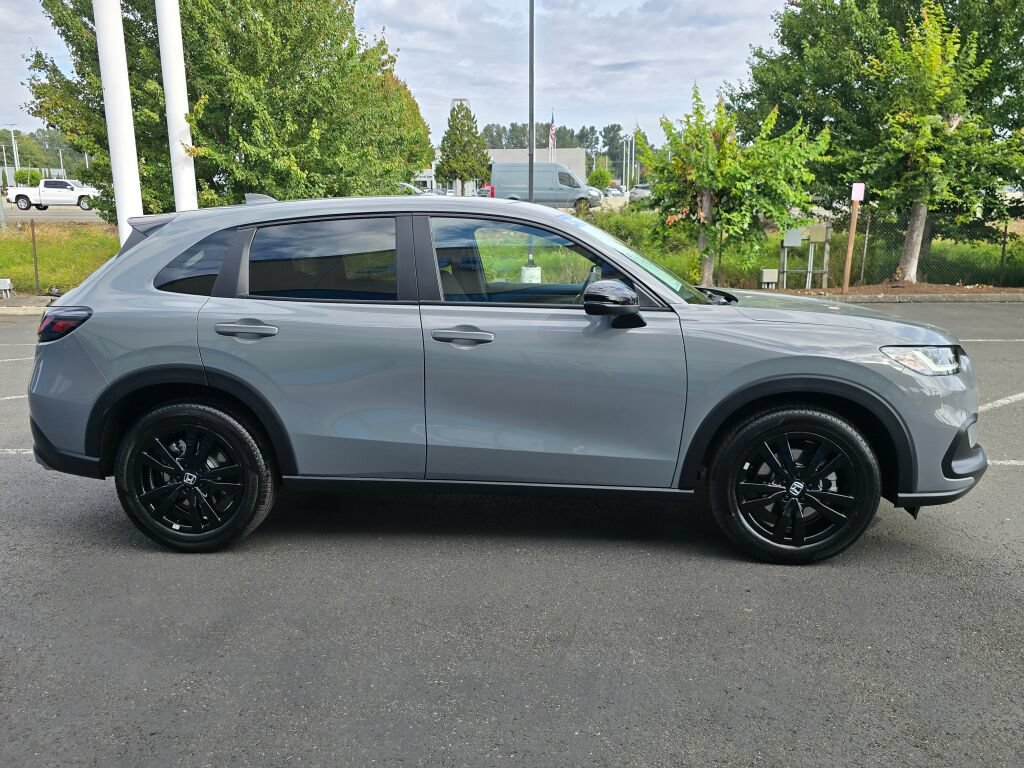 Certified 2027 Honda HR-V Sport image 7