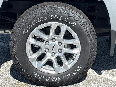 Used 2026 Chevrolet Silverado 1500 RST w/ Safety Package AWD/4WD image 37