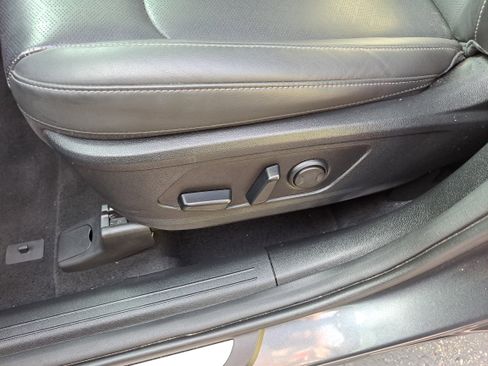 Used 2023 Kia Sorento SX image 13