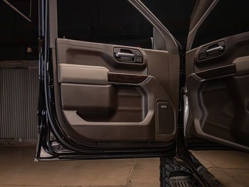 Used 2019 GMC Sierra 1500 SLT w/ SLT Premium Plus Package AWD/4WD image 33
