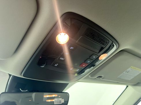 New 2026 Kia Carnival LX FWD image 18