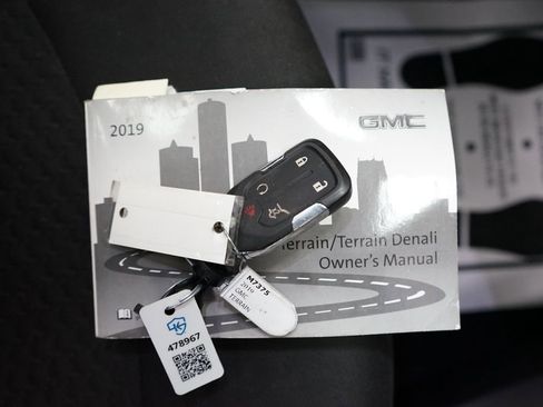 Used 2019 GMC Terrain SLE w/ Driver Convenience Package AWD/4WD image 56