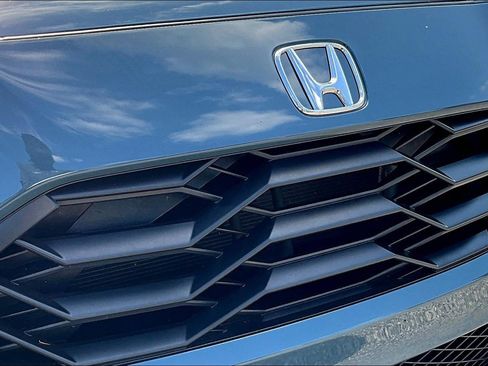 Used 2024 Honda HR-V Sport image 28