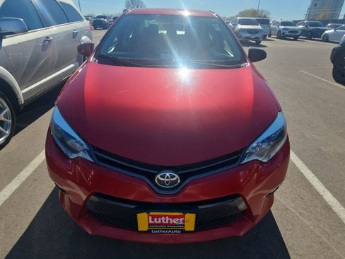 Used 2016 Toyota Corolla LE FWD image 2