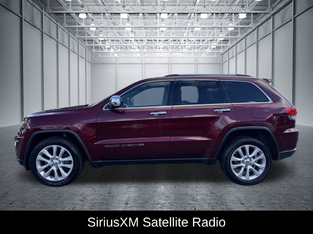 Used 2017 Jeep Grand Cherokee Limited w/ Luxury Group II AWD/4WD image 3