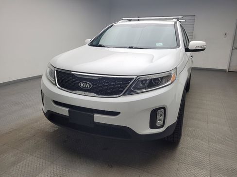 Used 2015 Kia Sorento LX image 15