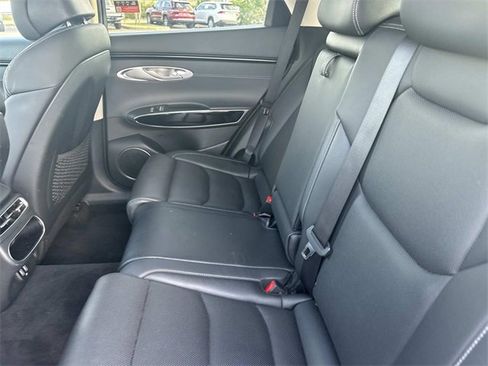 Used 2025 Genesis GV70 2.5T image 13