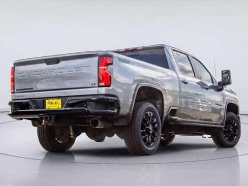 Used 2025 Chevrolet Silverado 2500 LT w/ Trail Boss Package AWD/4WD image 4