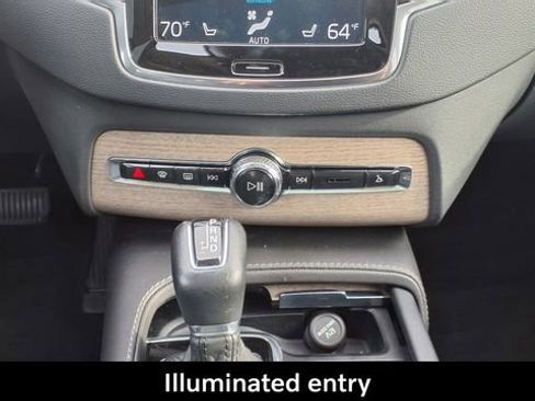 Used 2022 Volvo XC90 T6 Inscription image 32