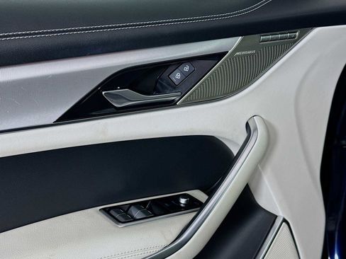 Used 2024 Jaguar F-PACE R-Dynamic S image 18