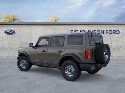 New 2025 Ford Bronco 4-Door image 4