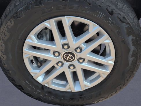 Used 2024 Toyota Tundra SR5 w/ SR5 Convenience Package AWD/4WD image 36