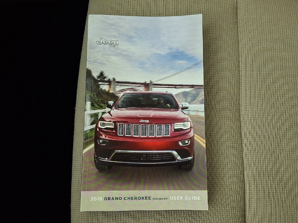 Used 2016 Jeep Grand Cherokee Laredo w/ Quick Order Package 23E AWD/4WD image 25
