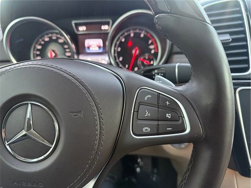Used 2019 Mercedes-Benz GLS 550 4MATIC image 26