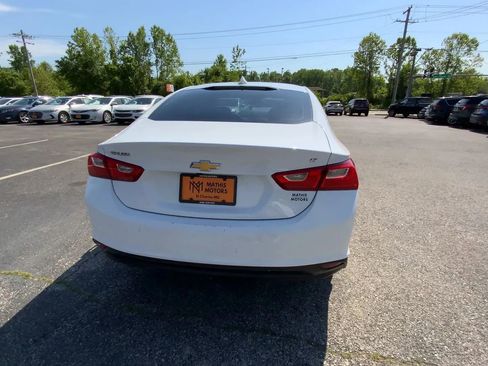 Used 2018 Chevrolet Malibu LT FWD image 7