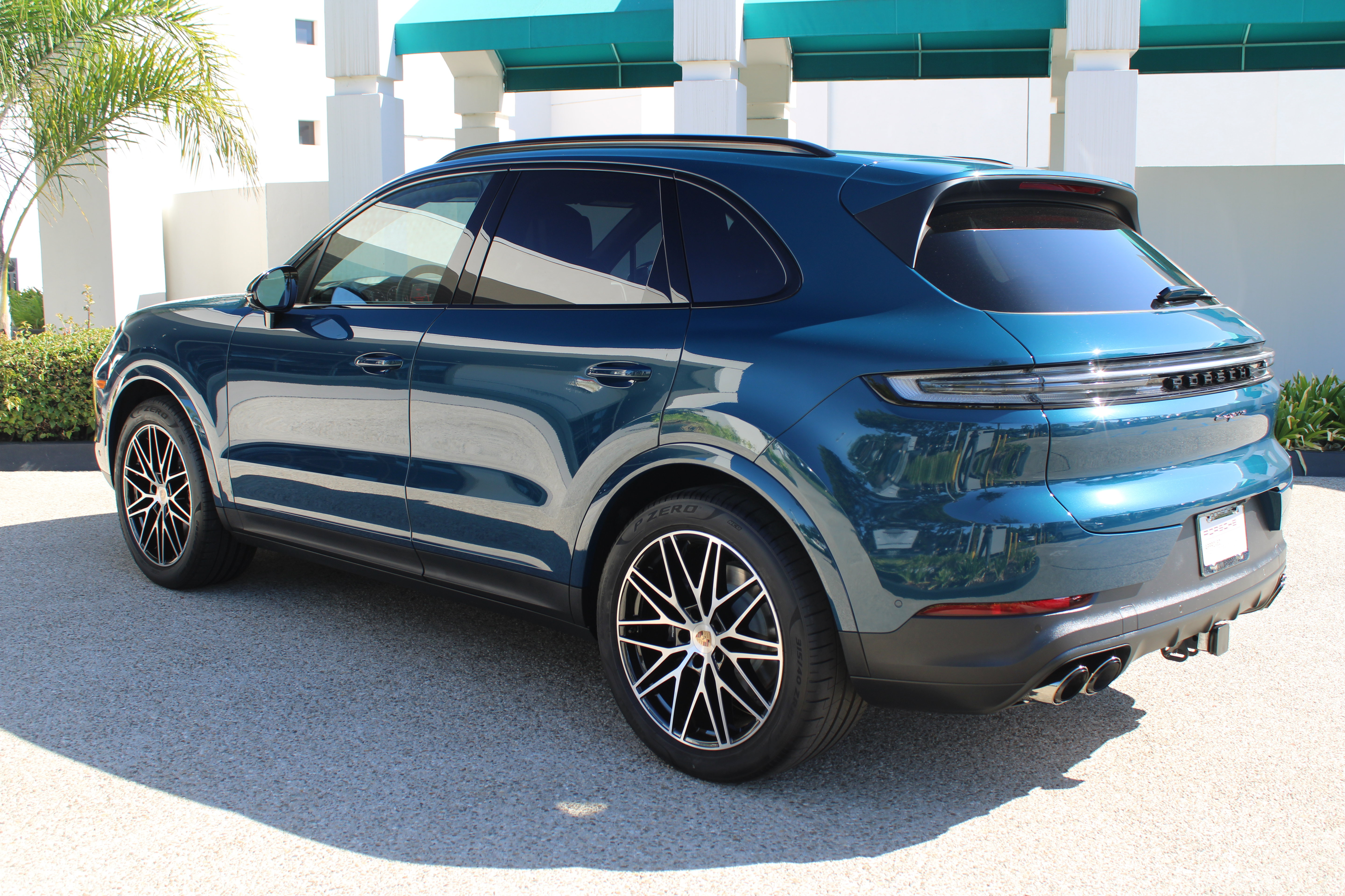 Certified 2026 Porsche Cayenne AWD/4WD image 3