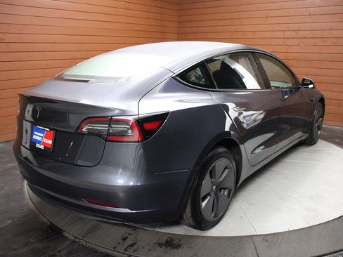 Used 2023 Tesla Model 3 Standard Range image 2