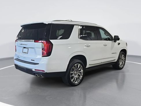 Used 2026 GMC Yukon Denali w/ Sun & Power Step Package AWD/4WD image 3