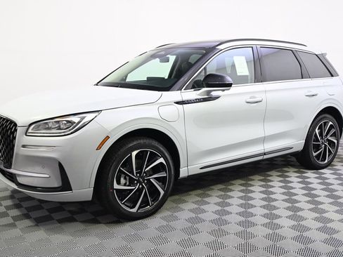 New 2026 Lincoln Corsair Grand Touring image 2