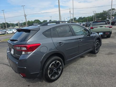 Used 2022 Subaru Crosstrek 2.0i Premium w/ Popular Package #3 AWD/4WD image 4