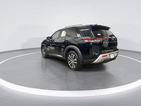Certified 2022 Nissan Pathfinder Platinum image 6