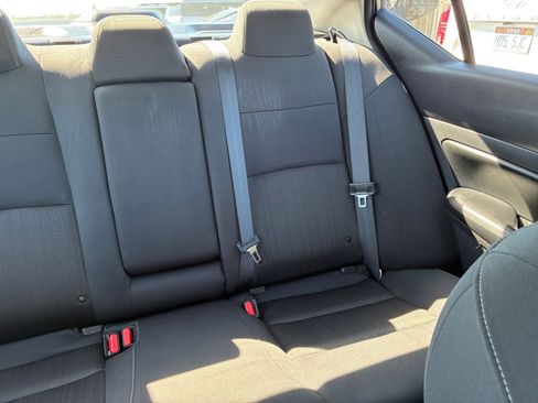 Used 2025 Nissan Altima 2.5 SV image 37