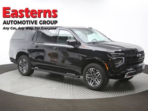 Used 2025 Chevrolet Suburban Z71 AWD/4WD image 51
