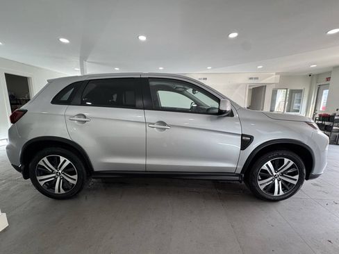 Used 2025 Mitsubishi Outlander Sport SE AWD/4WD image 7
