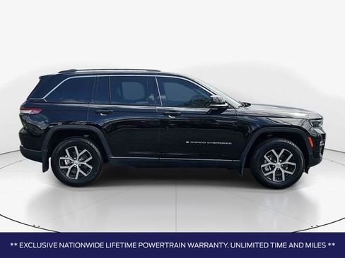 Used 2023 Jeep Grand Cherokee Limited w/ Trailer Tow Prep Group (B) image 3