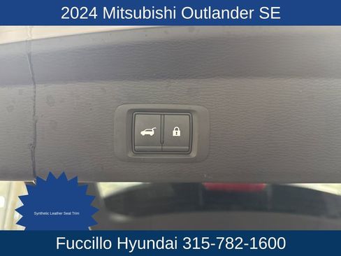 Used 2024 Mitsubishi Outlander SE image 10