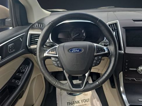 Used 2020 Ford Edge Titanium FWD image 12